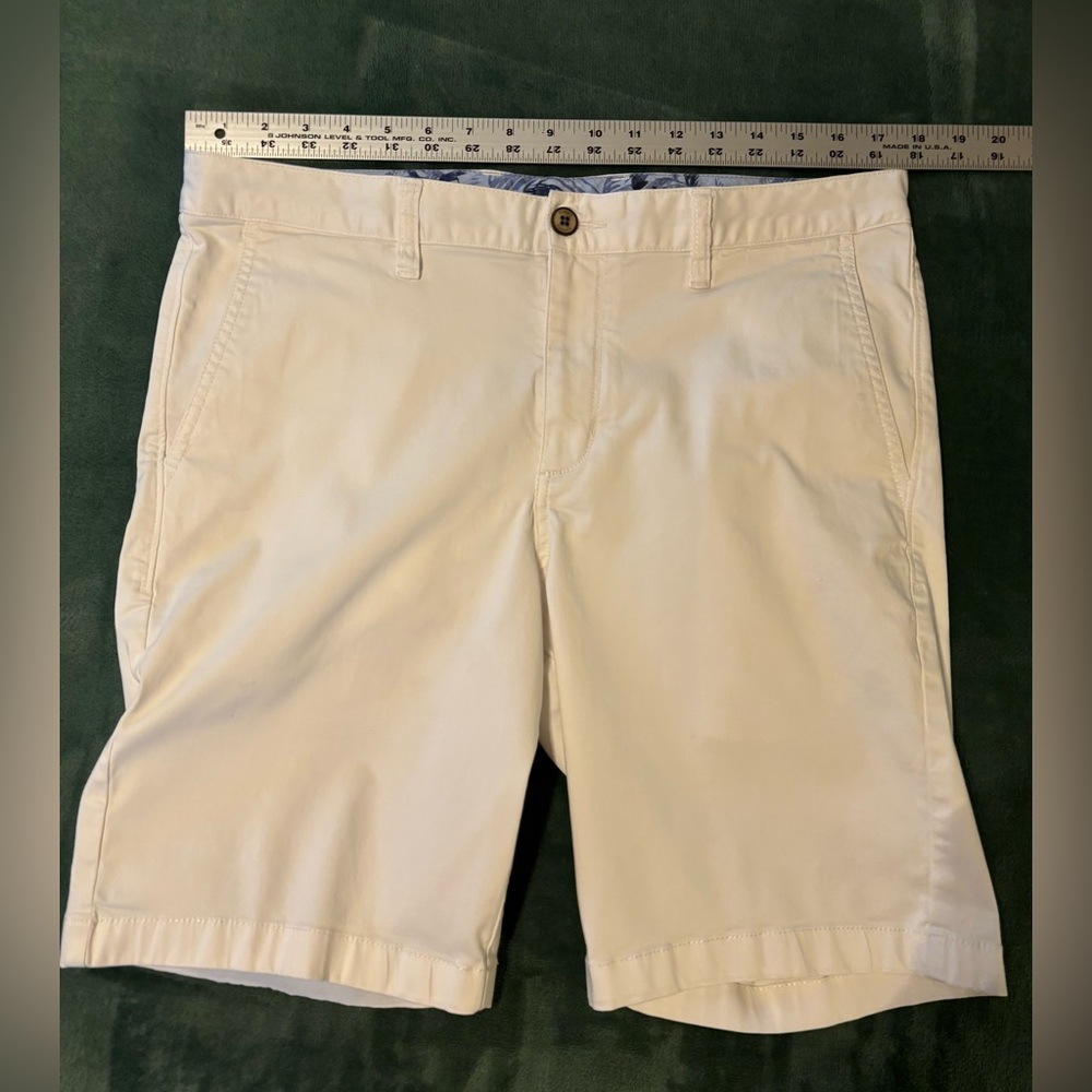 Tommy Bahama Cream Flat Front Shorts Tailored Design Size 34 (5134) - Picture 7 of 10